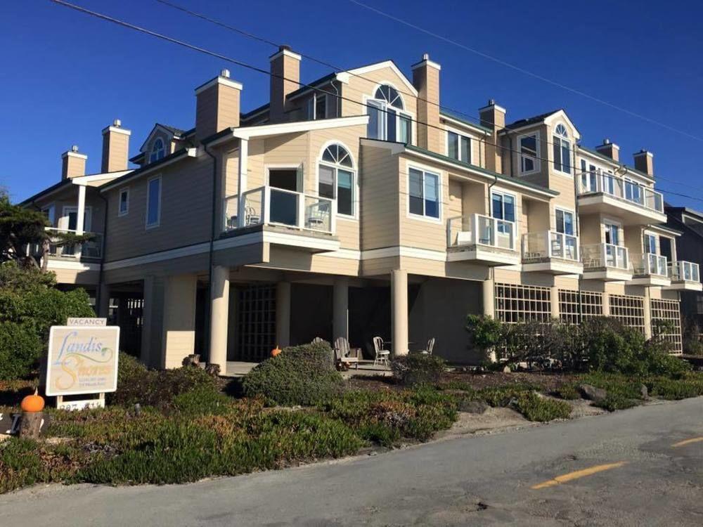 The Oceanfront On Miramarbeach Hmb