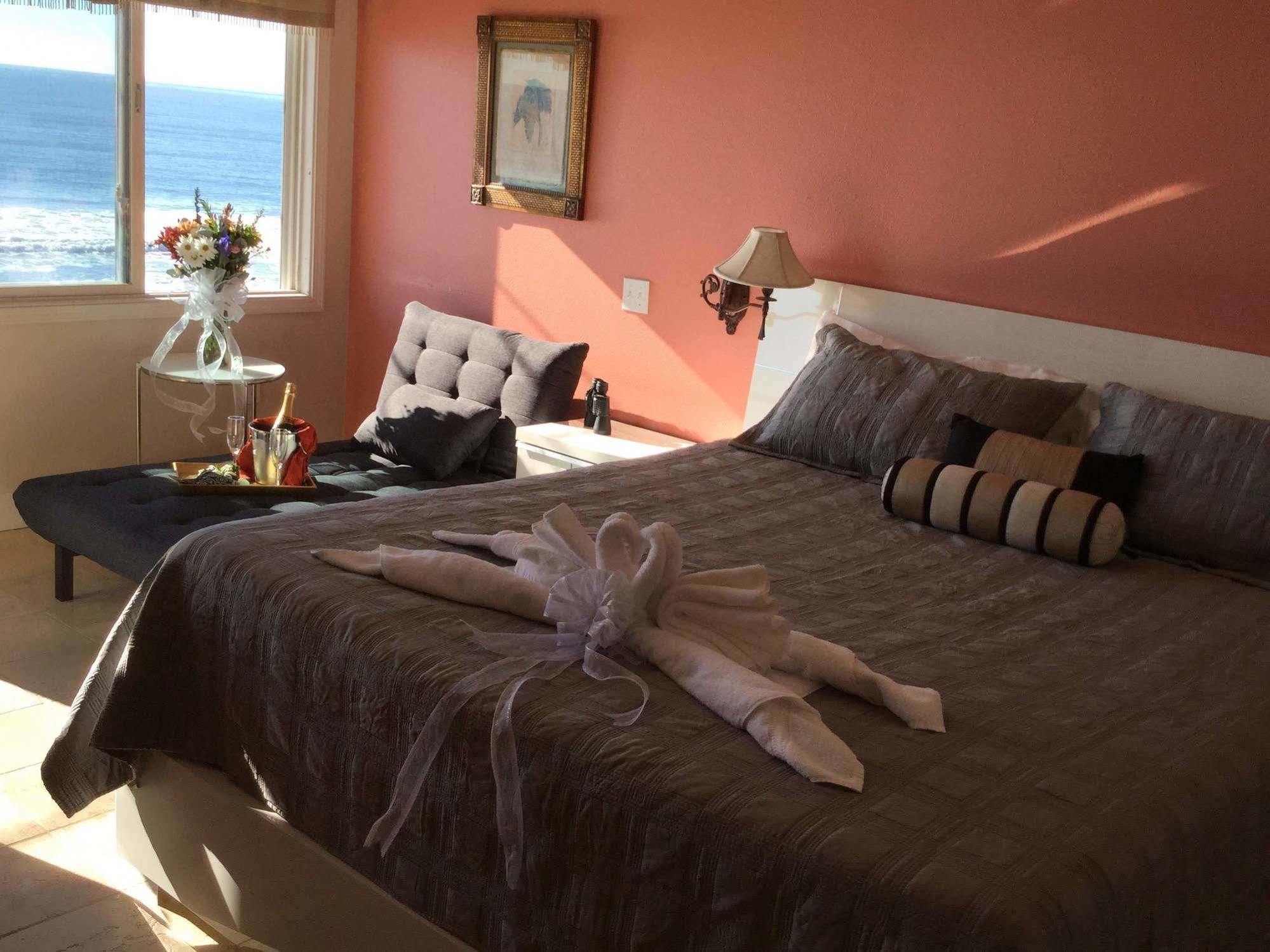The Oceanfront On Miramarbeach Hmb 3*